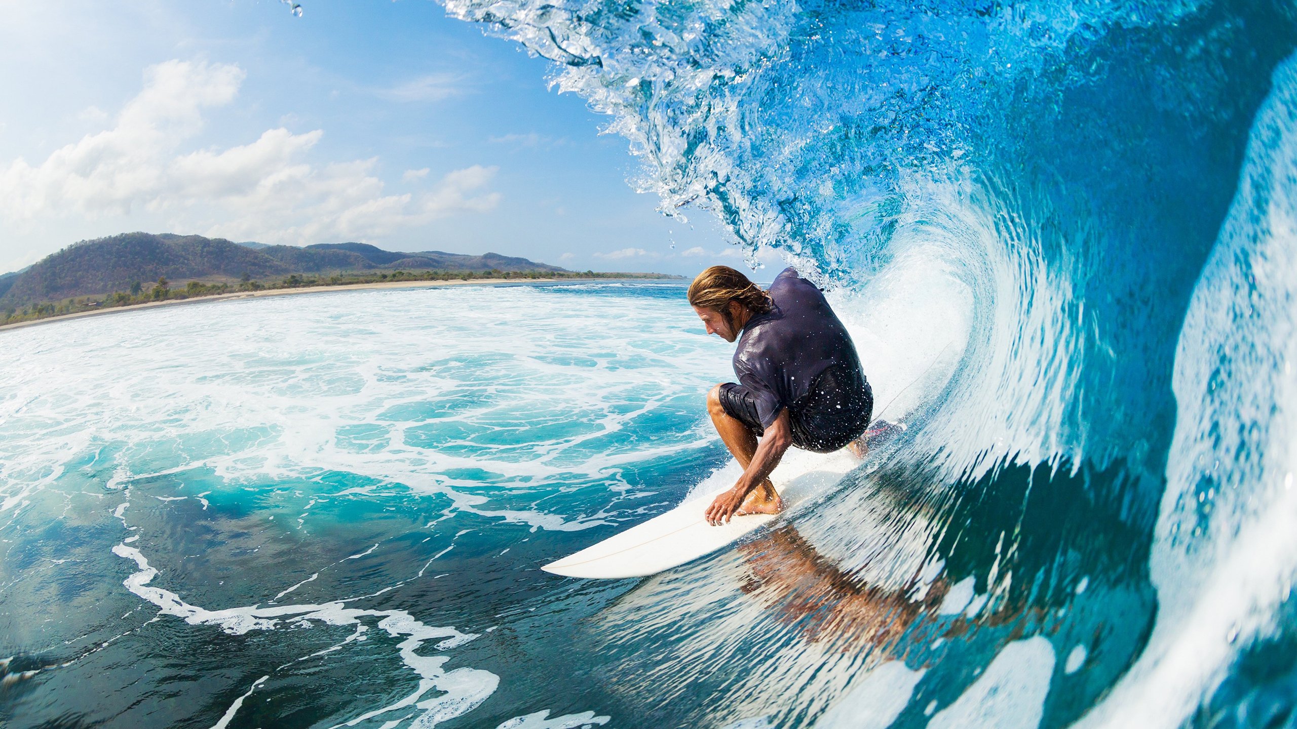 “亚戈·卡尔曼的强硬风格与全面技术，让美洲狮队在世界赛场中称霸”