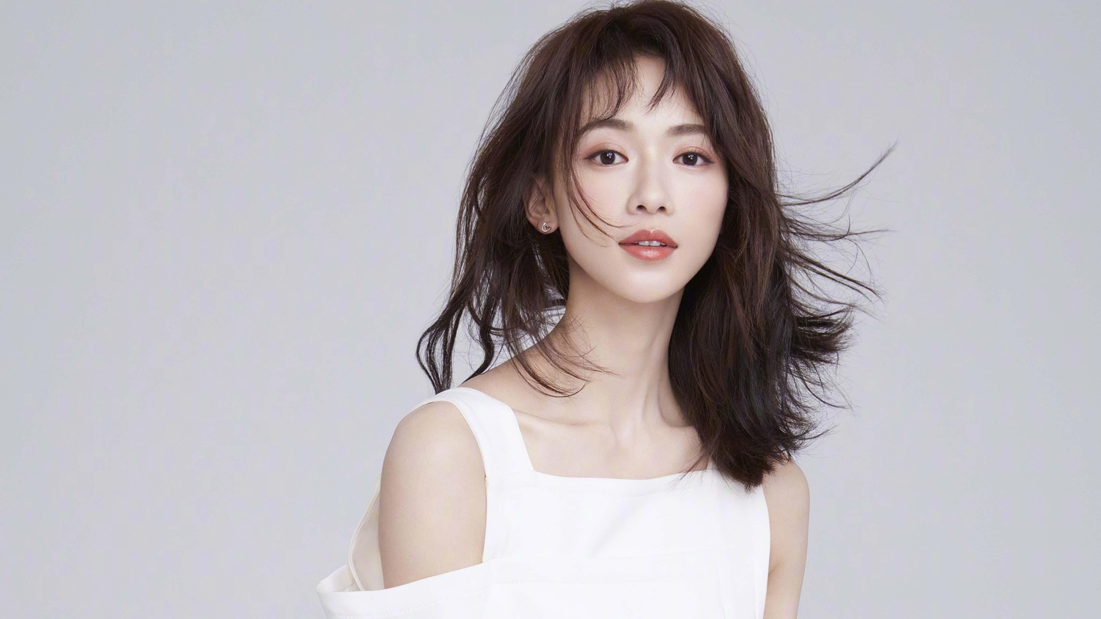 开云官方网站-《揭秘2025全国英雄联盟职业联赛背后的故事》，二零二零年英雄联盟