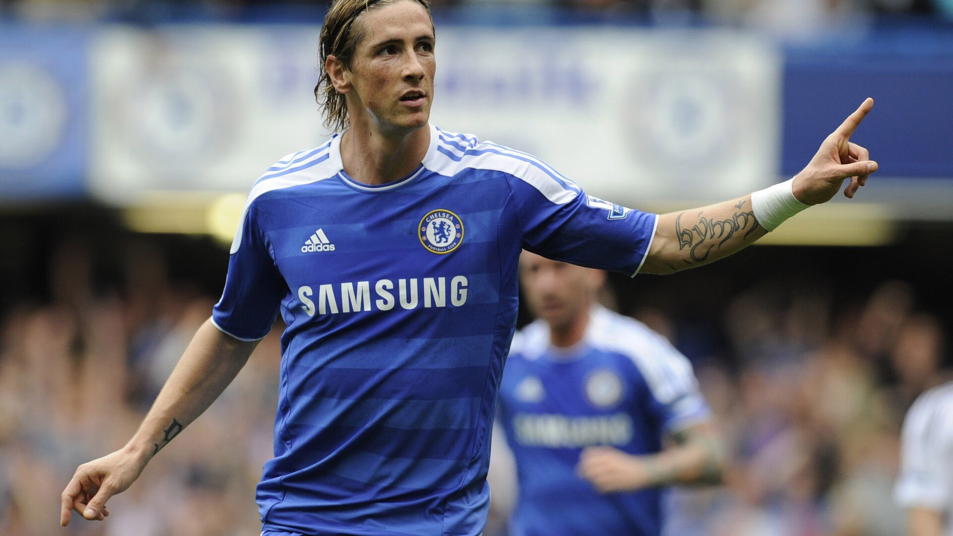 开云官网登录-世界杯逆境突围：永不言弃的足球精神，世界杯惊天逆转